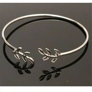 Leaf Bangle